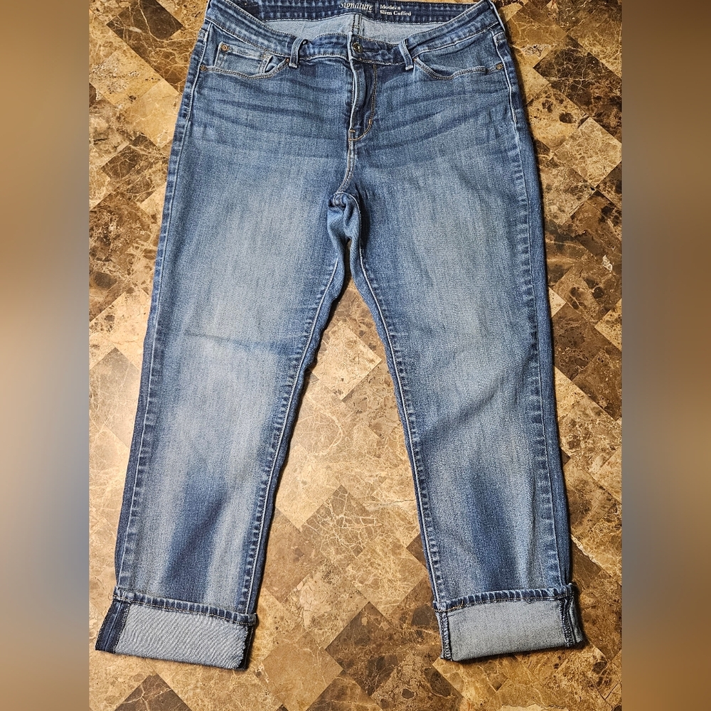 Signature by Levi Strauss Medium Wash Cropped Ankle Jeans - Picture 2 of 9